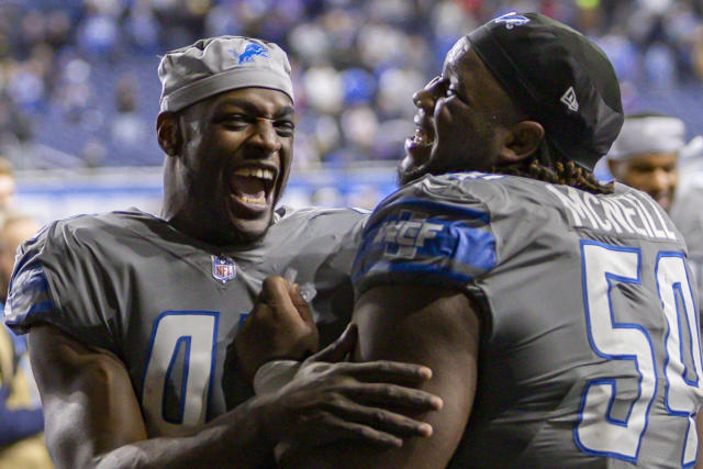 Detroit Lions re-sign OLB Rashod Berry and C Ryan McCollum