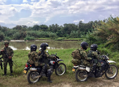 Colombian soldiers guard the border with Venezuela in Cucuta, Colombia February 9, 2018. REUTERS/Javier Andres Rojas