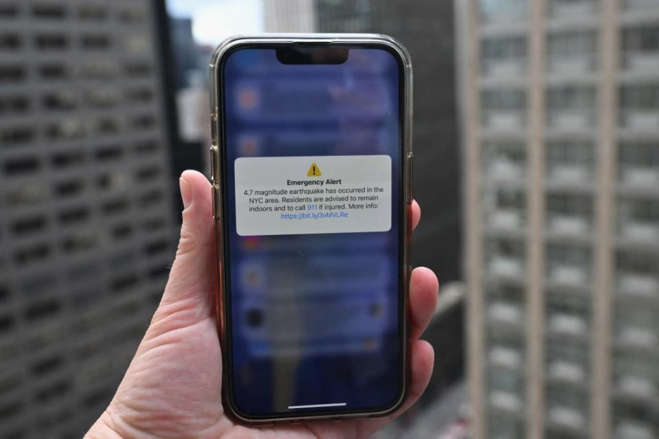 The emergency alert message sent to New Yorkers after the 4.8 magnitude earthquake on April 5, 2024. AFP via Getty Images