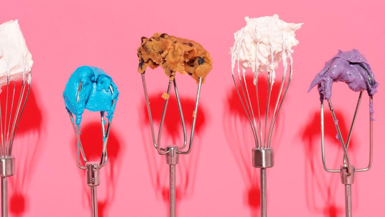 hand mixer attachments with frosting and cookie batter