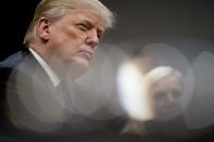 <p>Wichtige Diskussion im Weißen Haus: US-Präsident Donald Trump spricht in Washington, USA, mit republikanischen Senatoren über Immigration. (Bild: Andrew Harnik/AP/dpa) </p>