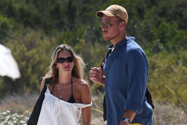 Blake Griffin and Francesca Aiello Reunite for Beach Trip in Sardinia — See  the Photos! - Yahoo Sports