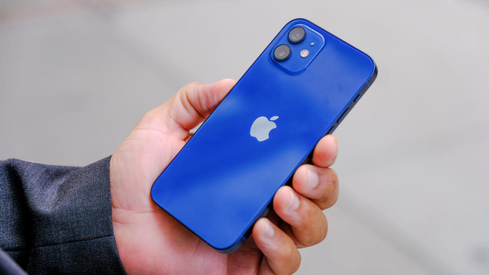 Apple iPhone 12 and 12 Pro review photos