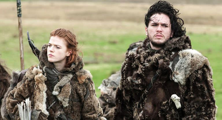 Rose and Kit in <em>Thrones</em>. (Photo: HBO)