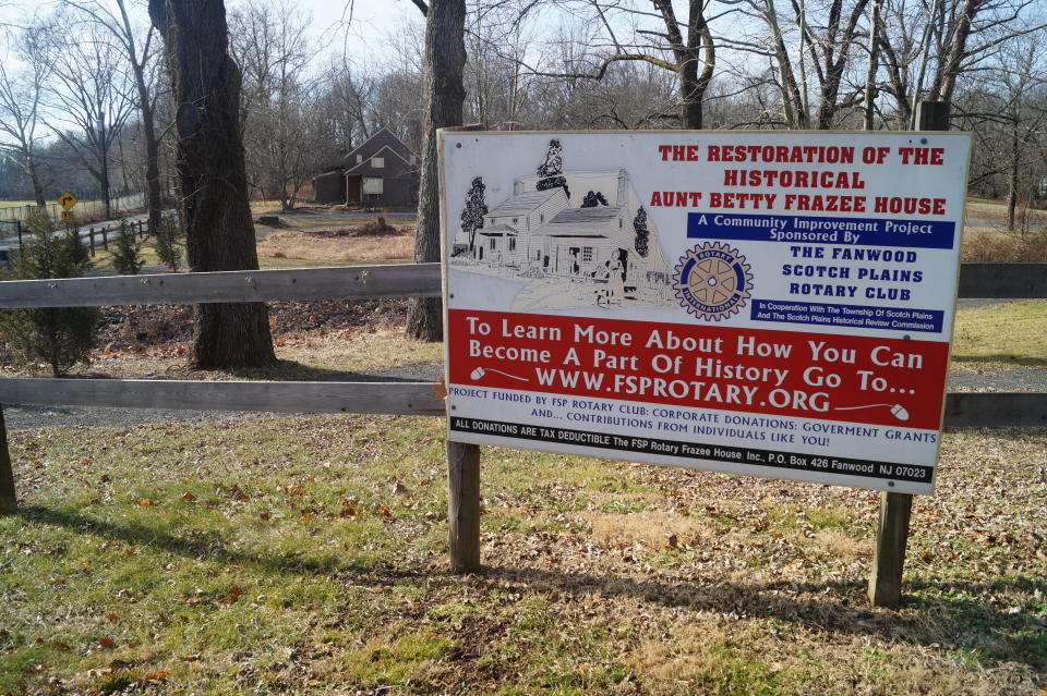 A sign promoting the restoration of the historic Frazee House in Scotch Plains, N.J. (Photo: Michael Walsh/Yahoo News)