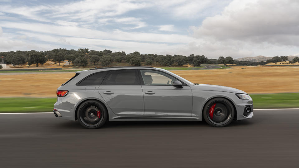 The 2023 Audi RS 4 Avant Competition from the side