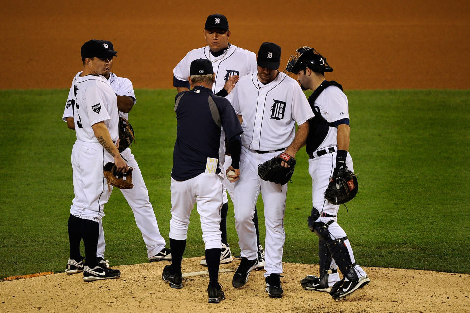 DETROIT, MI - OCTOBER 13: Justin Verlander #35 of the Detroit Tigers is taken out of the game by manager Jim Leyland in the eighth inning of Game Five of the American League Championship Series at Comerica Park on October 13, 2011 in Detroit, Michigan. (Photo by Kevork Djansezian/Getty Images)