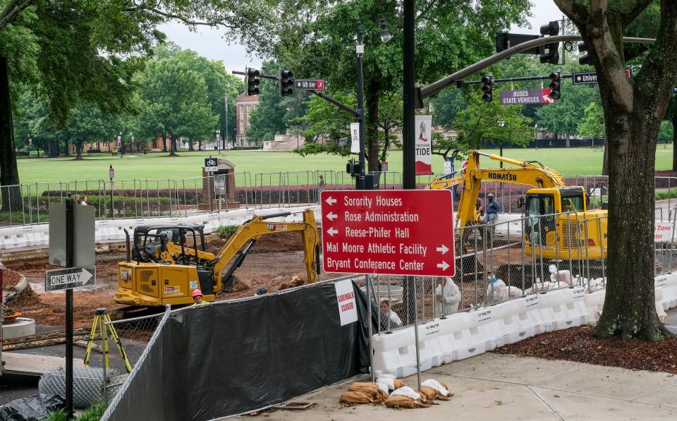 May 11 2024; Tuscaloosa, AL, USA; Campus construction projects replaces students as the dominant feature on the University of Alabama campus each summer. The intersection at Sixth Avenue and University Boulevard is being completely redone.