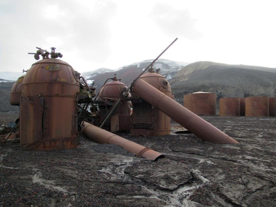 These cookers and boilers at Whalers Bay, Deception Island, Antarctica, were used to boil down whales’ skin and blubber, extracting their oil, from 1912 to 1931. <a href="https://flic.kr/p/2ngFpzv" rel="nofollow noopener" target="_blank" data-ylk="slk:David Stanley/Flickr;elm:context_link;itc:0;sec:content-canvas" class="link ">David Stanley/Flickr</a>, <a href="http://creativecommons.org/licenses/by/4.0/" rel="nofollow noopener" target="_blank" data-ylk="slk:CC BY;elm:context_link;itc:0;sec:content-canvas" class="link ">CC BY</a>
