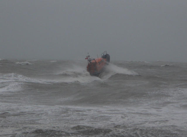 Surfing - RNLI Tips And Advice On How To Surf Safely