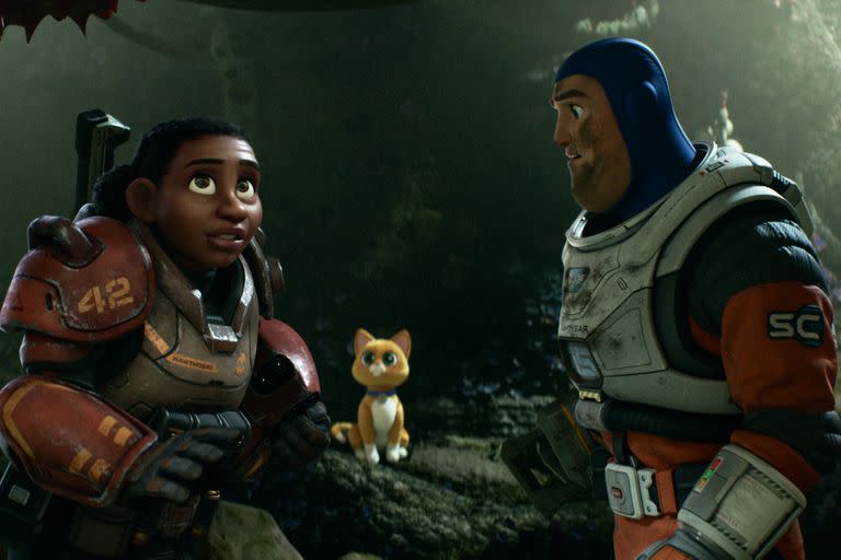 Izzy Hawthorne (Keke Palmer) y Buzz Lightyear (Chris Evans), en una escena del film