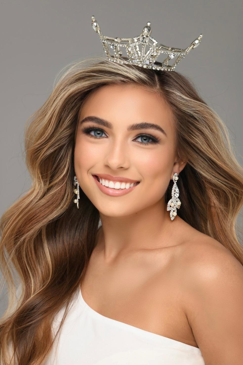 Miss Swan City Kierra Hilts is competing in the Miss Florida Scholarship Pageant.