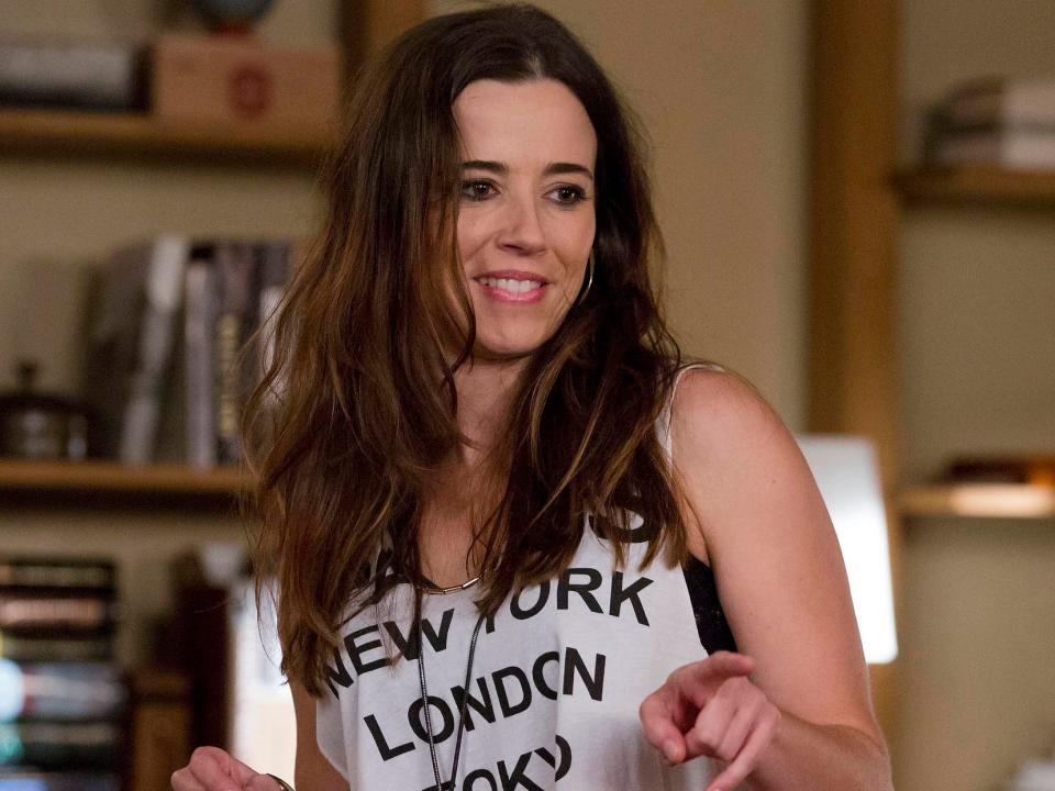 Linda Cardellini on season three, episode 16 of "New Girl."