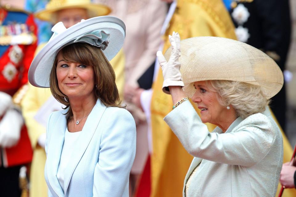 royal wedding carriage procession to buckingham palace and departures