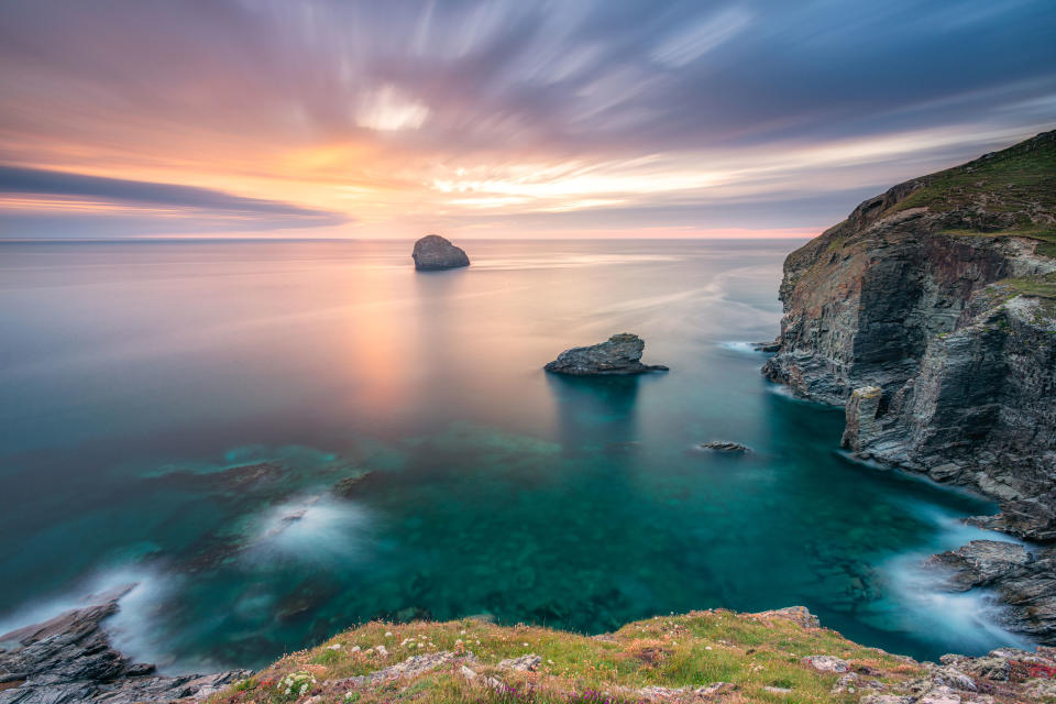 Cornwall Gulf rock near Trebarwith Strand. (Photo: Alessio Putzu/Caters News)