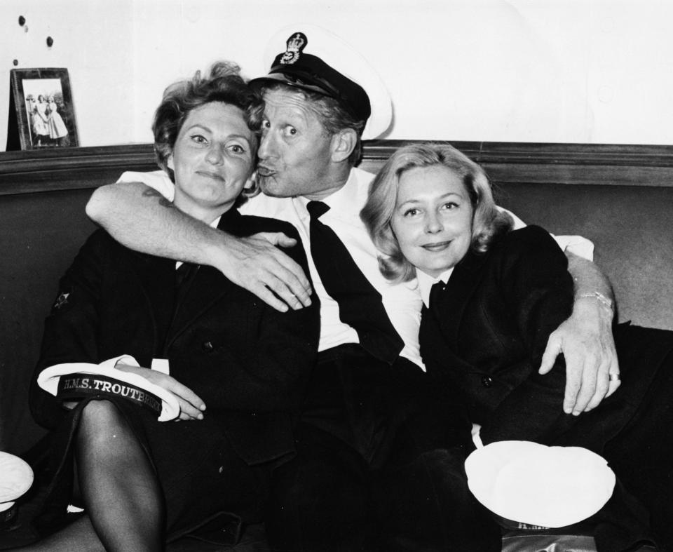 Jon Pertwee with actresses Heather Chasen (left) and Judy Cornwell in a promotional portrait for the BBC radio sitcom The Navy Lark, 1961 - Harry Todd//Fox Photos/Hulton Archive/Getty