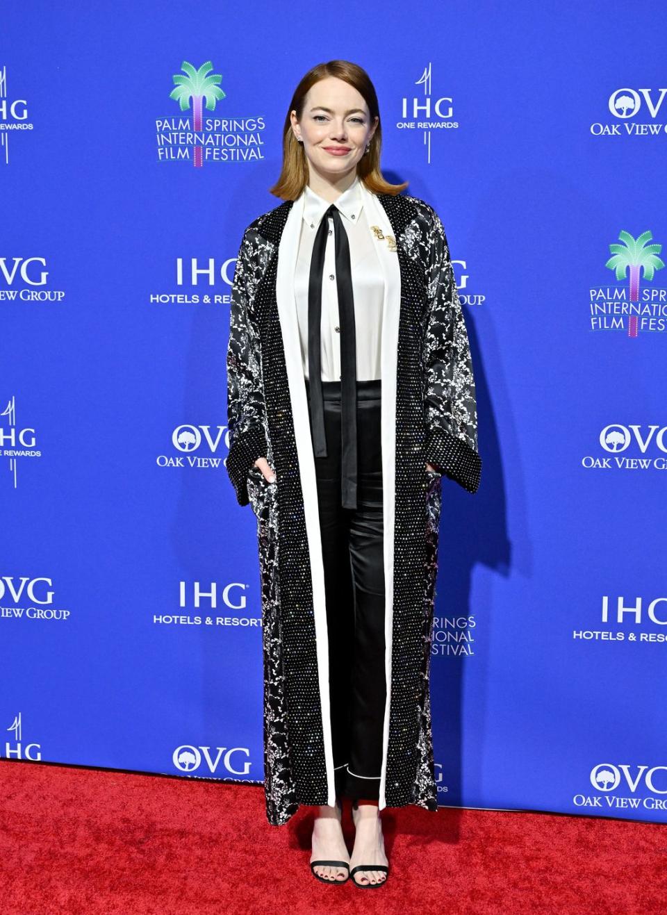 palm springs, california january 04 emma stone attends the 2024 palm springs international film festival film awards at palm springs convention center on january 04, 2024 in palm springs, california photo by axellebauer griffinfilmmagic