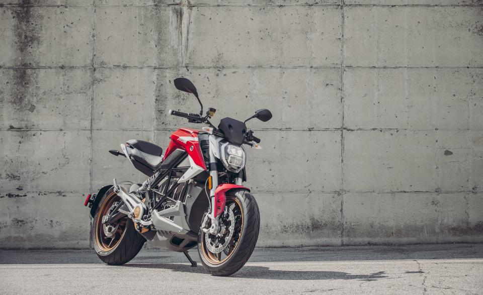 <p>The 2020 Zero SR/F offers all the virtues of electric vehicles—swift acceleration, near-silent operation, and remarkable smoothness—in a streetfighter-style motorcycle. Read the full story <a href="https://www.caranddriver.com/reviews/a29107969/2020-zero-srf-drive/" rel="nofollow noopener" target="_blank" data-ylk="slk:here;elm:context_link;itc:0;sec:content-canvas" class="link ">here</a>.</p>