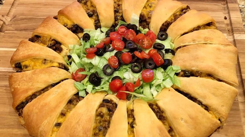 Crescent roll taco ring