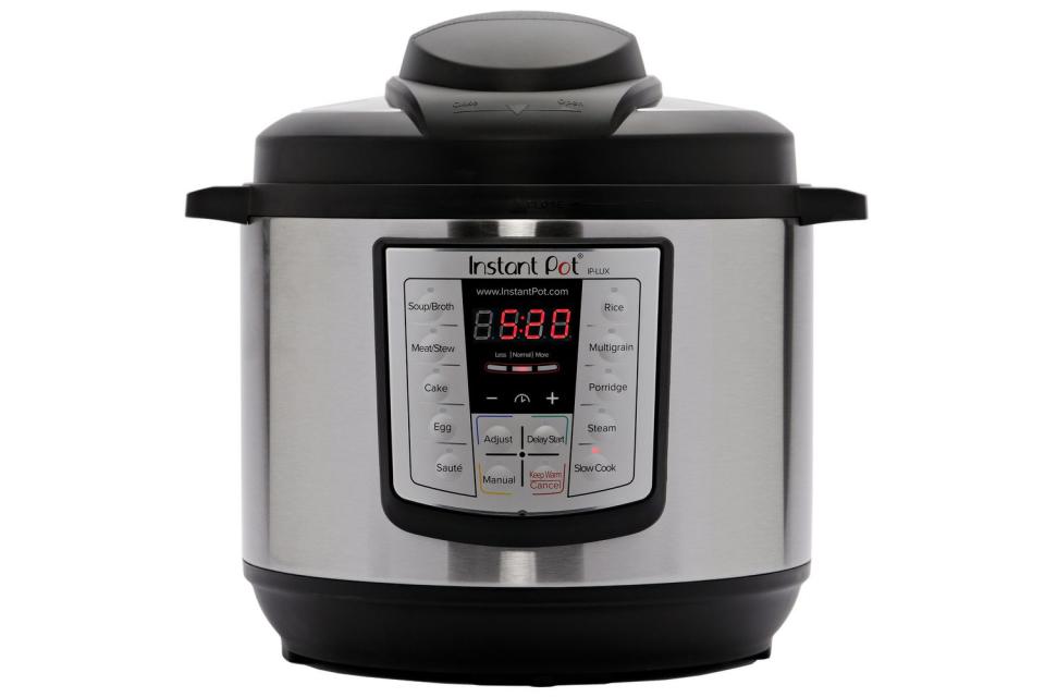 Instant Pot 8 Quart 6-in-1 Multi-Use Electric Pressure Cooker. Image via Walmart.