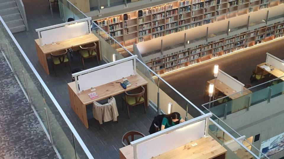 許多網友一致認為達賢圖書館是全台最美。（圖／翻攝自國立政治大學圖書館臉書）