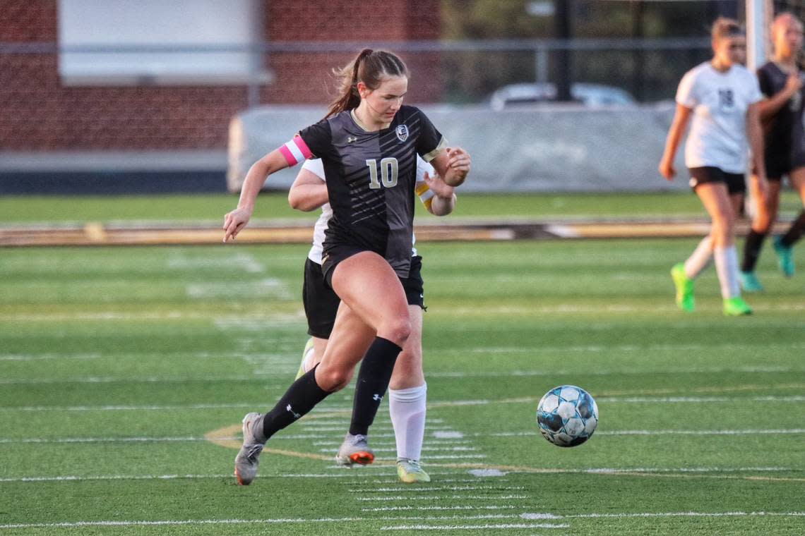 Maize South senior forward Kyndal Ewertz, an Arkansas signee, helped lead the Mavericks back to the Class 5A semifinals for a fourth straight year with a perfect 19-0 record.