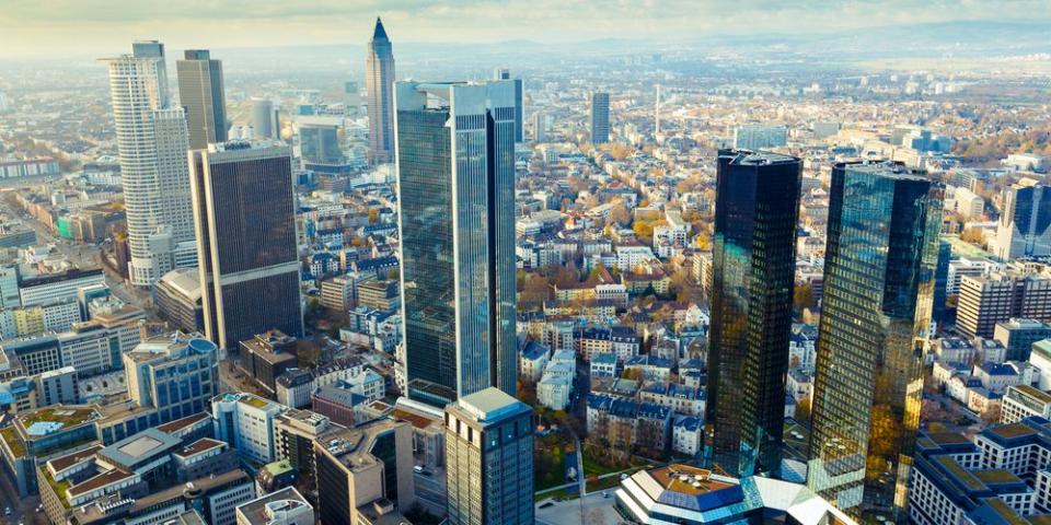 Frankfurt_shutterstock_170923304