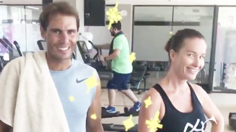 “Me muero de la risa”: el incómodo momento de Rafael Nadal conmueve a los aficionados del tenis