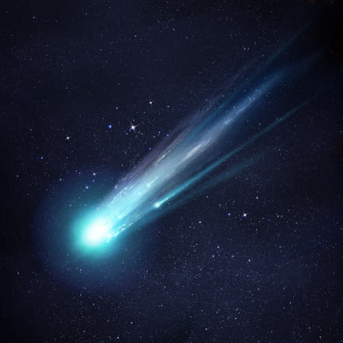 A ~super festive~ comet will be lighting up your New Year’s Eve sky