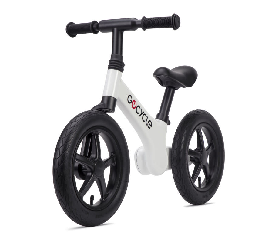 If only I could go back in time and try one of these out for myself.<p>Gocycle</p>