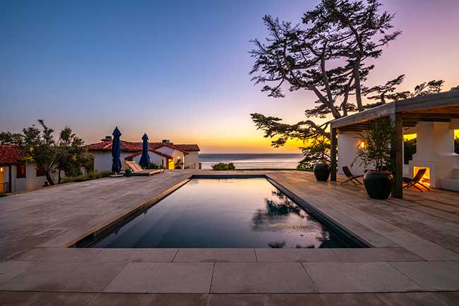 Kim-Kardashian-house-Malibu-pool