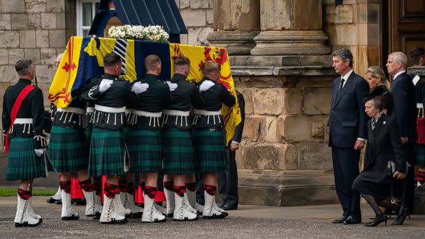 PHOTO: Princess Anne curtseys the coffin of Queen Elizabeth II, as it arrives at Holyroodhouse, Sept. 11, 2022, in Edinburgh, United Kingdom.  (Wpa Pool via Getty Images)