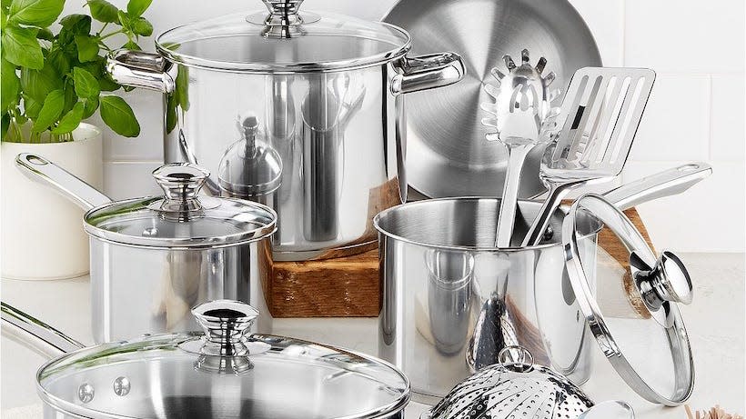 This stainless-steel set has more than 1,500 reviews.