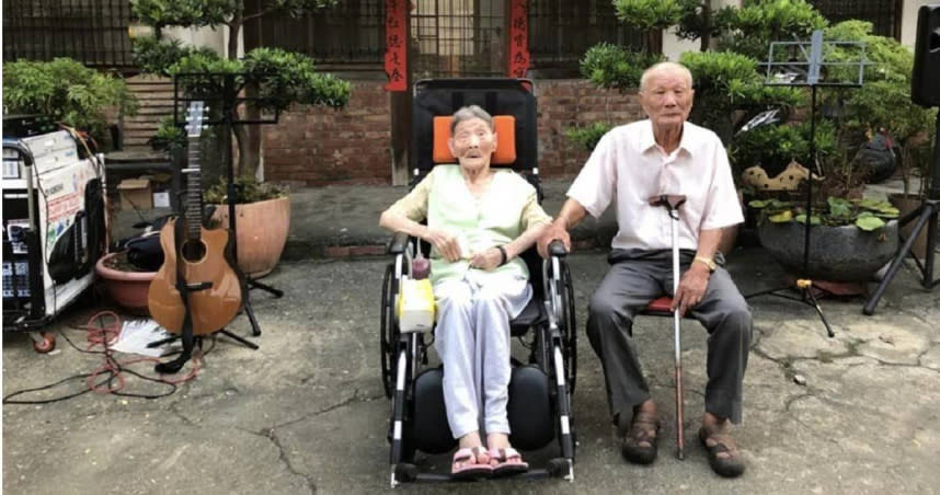 沈麗山夫妻同年同月生，同年同月往生，生前鰜鰈情深。（圖／沈榮祿提供）