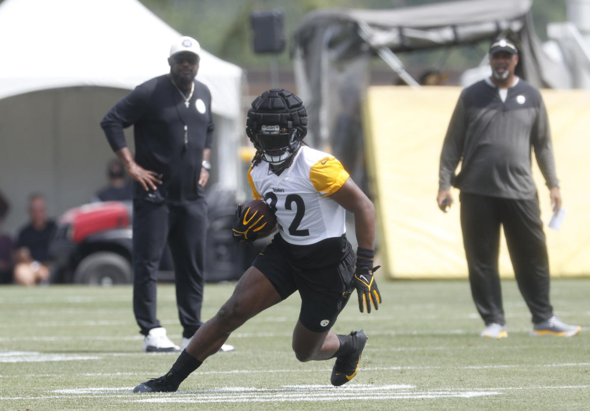 Steelers camp observations: Mike Tomlin looks to 'harden' his