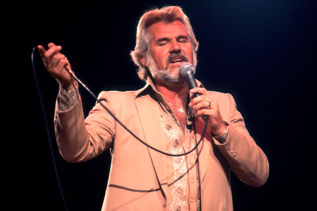 <p>Paul Natkin/Getty</p> Kenny Rogers in 1981