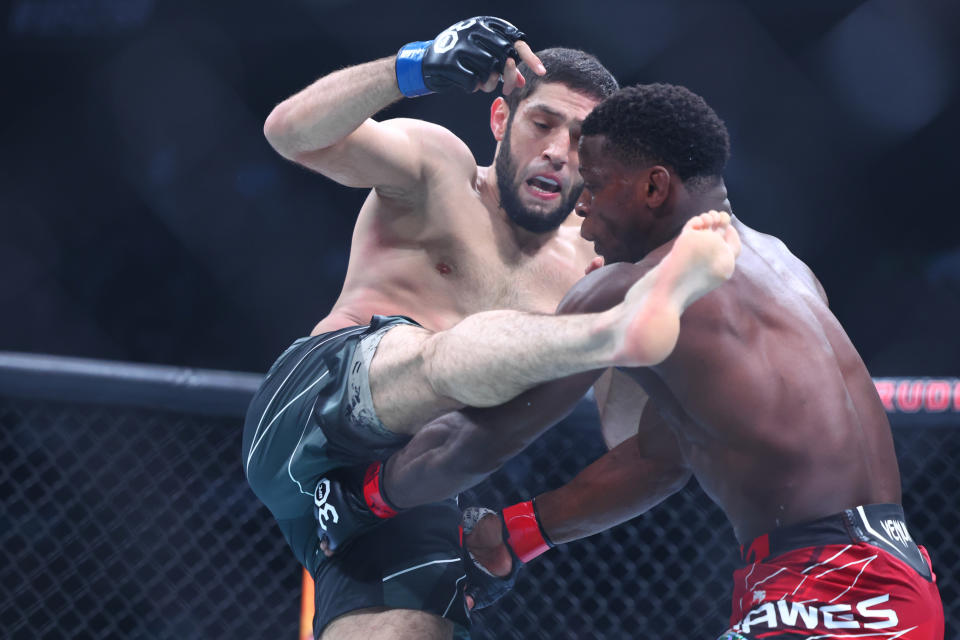 May 6, 2023; Newark, New Jersey, USA; Phil Hawes (red gloves) fights Ikram Aliskerov (blue gloves) during UFC 288 at Prudential Center. Mandatory Credit: Ed Mulholland-USA TODAY Sports