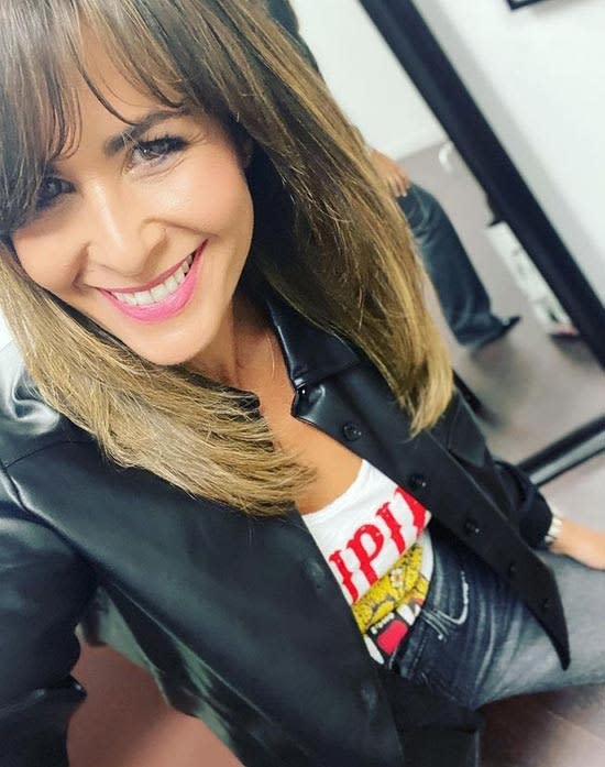 Nuria Roca con camisa de cuero