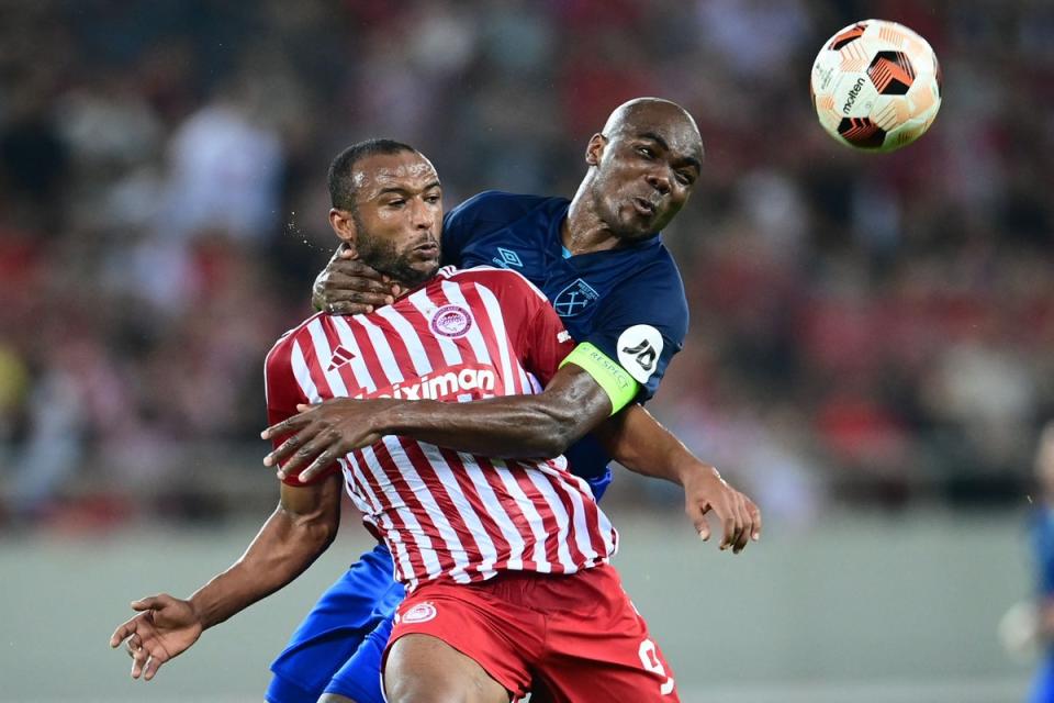 Angelo Ogbonna had a night to forget in Greece (Eurokinissi/AFP via Getty Images)