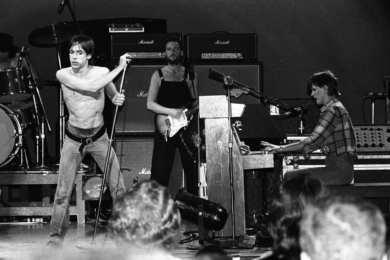 Iggy Pop and David Bowie Perform Live - Credit: Richard McCaffrey/Michael Ochs Archive/Getty Images