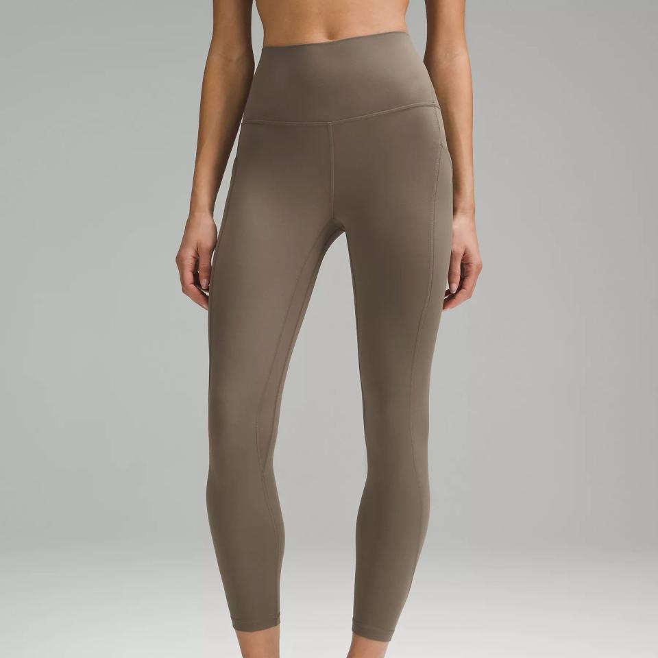 <p><a href="https://go.redirectingat.com?id=74968X1596630&url=https%3A%2F%2Fshop.lululemon.com%2Fp%2Fwomens-leggings%2FAlign-HighRise-Tight-25-Pockets%2F_%2Fprod10370071&sref=https%3A%2F%2Fwww.harpersbazaar.com%2Fshopping%2Fg60396697%2Fbest-gifts-for-new-moms%2F" rel="nofollow noopener" target="_blank" data-ylk="slk:Shop Now;elm:context_link;itc:0;sec:content-canvas" class="link ">Shop Now</a></p><p>Align High-Rise Pants With Pockets</p><p>lululemon.com</p><p>$128.00</p><span class="copyright">shop.lululemon.com</span>