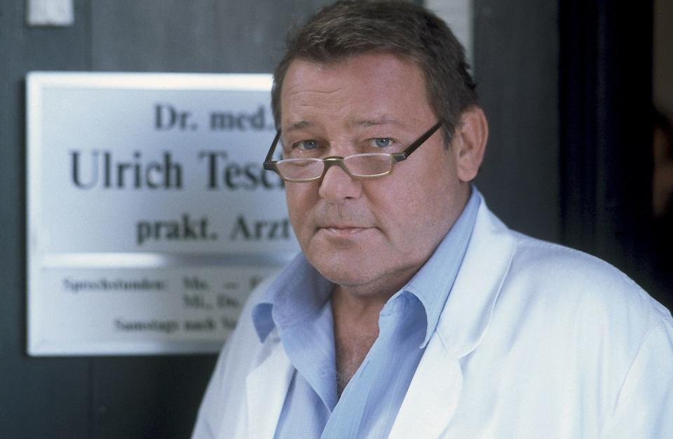 Dr. Ulrich Teschner (Walter Plathe)