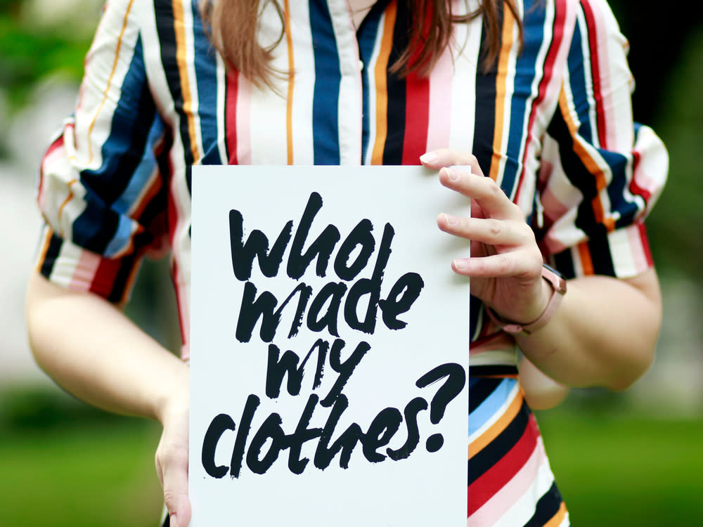 Nicht immer halten sich Modeketten an ihre Fair-Fashion-Versprechen. (Bild: nataliajakubcova/Shutterstock.com)