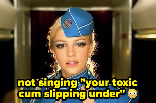 Britney Spears - Toxic (Lyrics) 