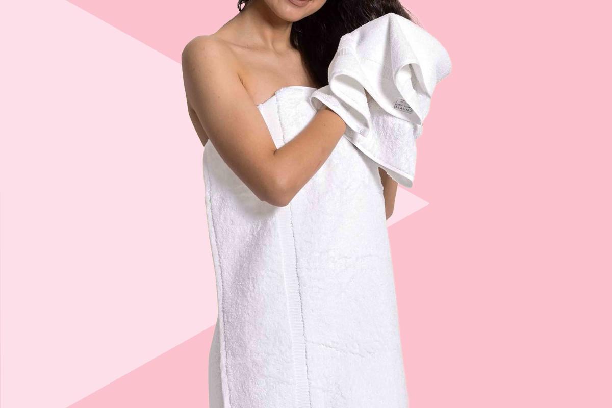 These Turkish Cotton Bath Towels Are 40% Off at