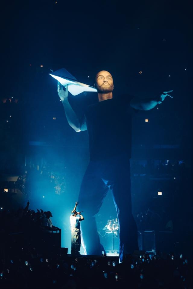 Drake Debuts Giant Virgil Abloh Statue On First Night Of His New