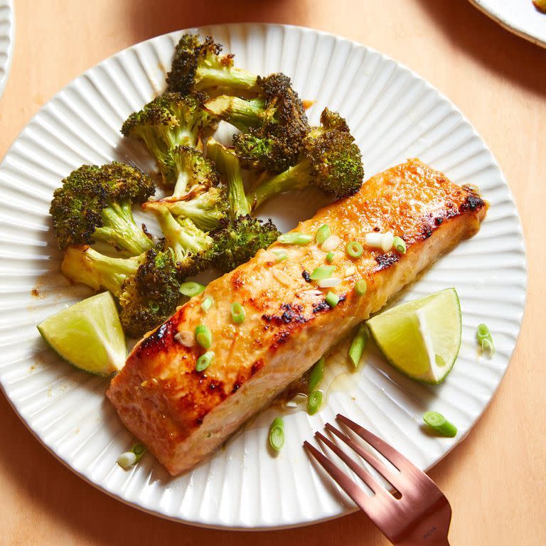 <p>This easy <a href="https://www.delish.com/uk/cooking/recipes/a28996578/best-baked-salmon-recipe/" rel="nofollow noopener" target="_blank" data-ylk="slk:baked salmon;elm:context_link;itc:0;sec:content-canvas" class="link ">baked salmon</a> is glazed a miso sauce and cooked right along with some broccoli for a simple and fast dinner in under an hour. The salty and slightly sweet sauce perks up your salmon and shakes up your dinner routine! </p><p>Get the <a href="https://www.delish.com/uk/cooking/recipes/a35761620/miso-glazed-salmon-recipe/" rel="nofollow noopener" target="_blank" data-ylk="slk:Miso Glazed Salmon;elm:context_link;itc:0;sec:content-canvas" class="link ">Miso Glazed Salmon</a> recipe.</p>