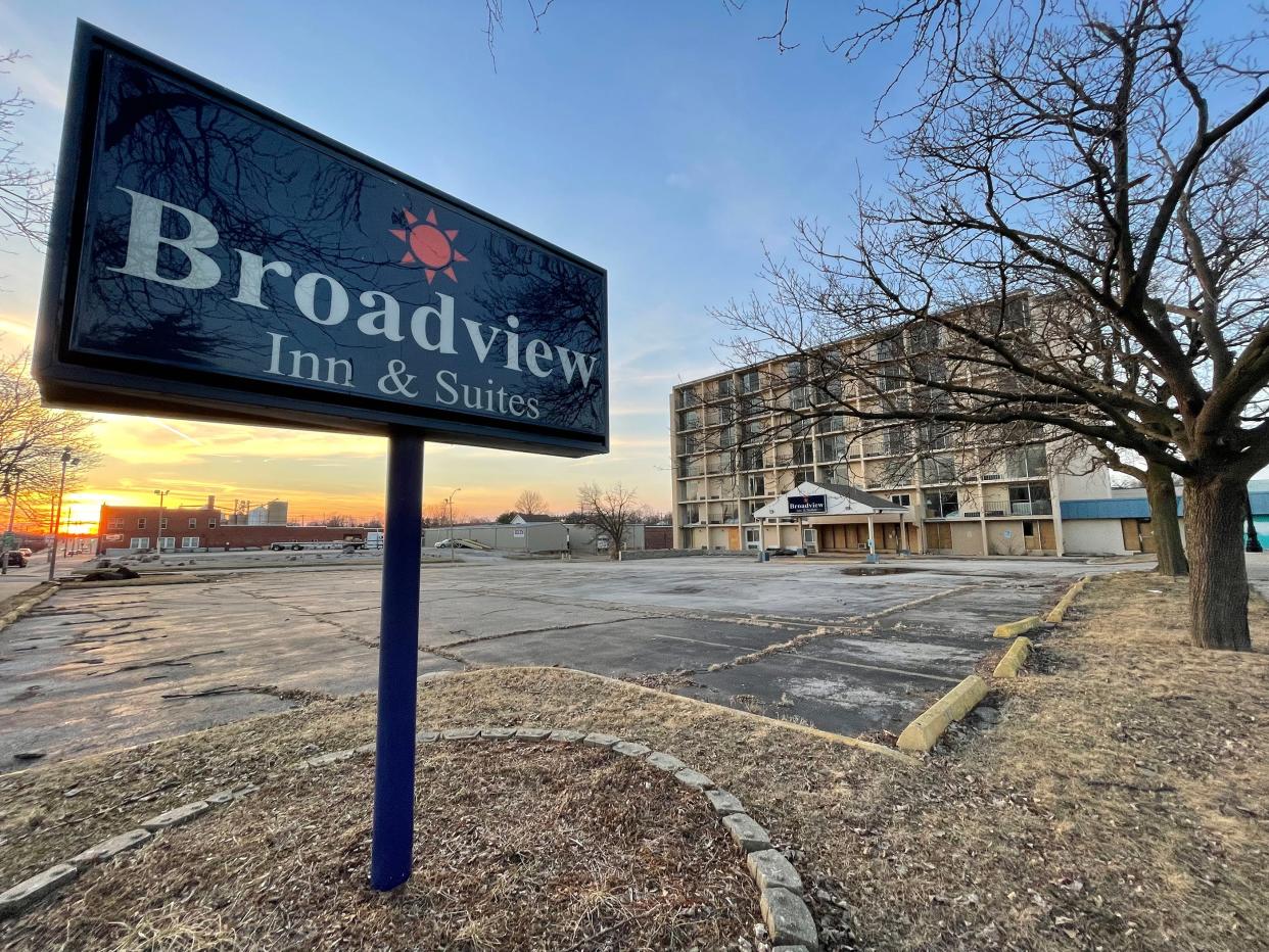 The former Broadview Inn & Suites, 29 Public Square in Galesburg, Illinois, on March 16, 2022.