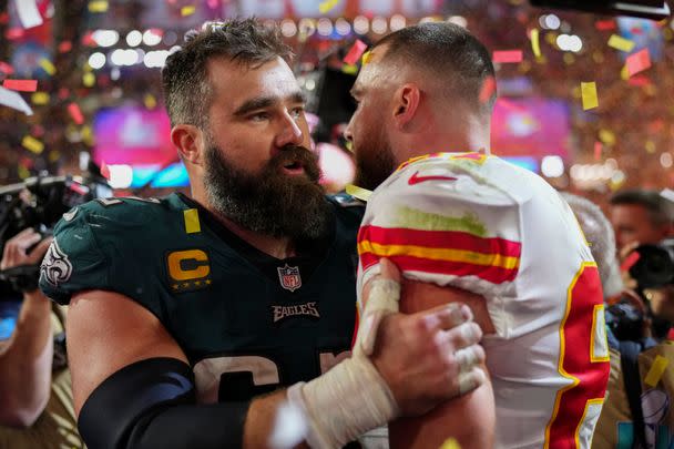 In case you didn’t know, in February, Travis and Jason became the first siblings to face off in the Super Bowl as they went head-to-head playing on opposing teams.