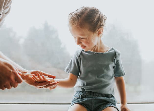 Washing the affected area can help reduce the insect saliva on the skin. (Photo: Catherine Falls Commercial via Getty Images)